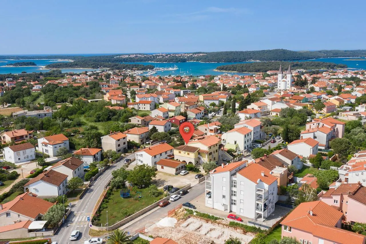 Apartments Dadic With Parking & Playground Medulin Horvátország
