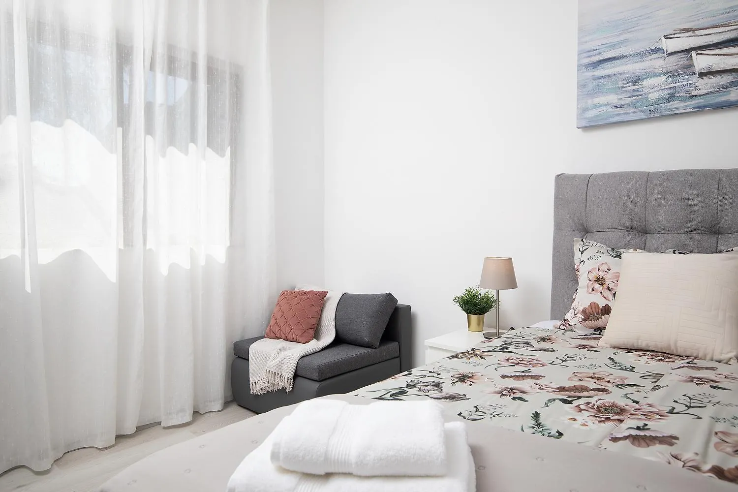 Apartments Dadic With Parking & Playground Medulin